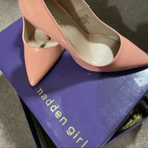 Madden girl heels for formal wear beautiful in peach color